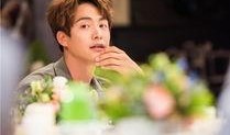 拜托了冰箱在线观看,揭秘明星私藏美食，在线观看美食盛宴