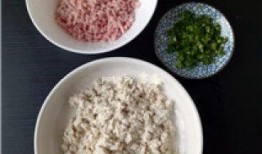 火腿丸子爆料视频,独家爆料视频带你探秘美食制作全过程