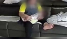 爆料黑心月嫂视频,视频曝光惊人育儿真相